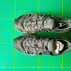 KEEN Dark Gray Size 9 Outdoor Footwear
